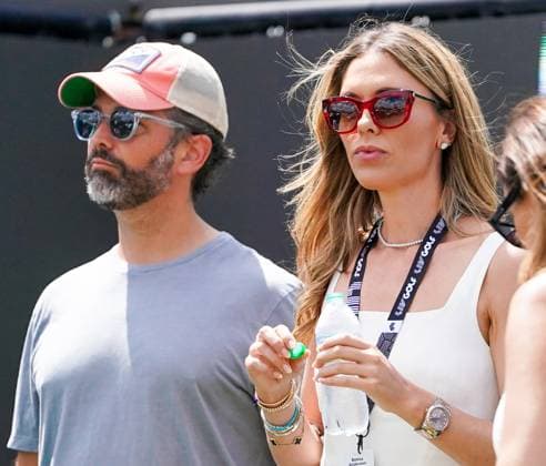 April 6, 2025, Doral, Florida, USA: Donald Trump Jr. (L) and girlfriend Bettina Anderson stand on the first tee before the final round of LIV Golf Miami at Trump National Doral. Doral USA - ZUMAw109 20250406_fap_w109_021 Copyright: xDebbyxWongx