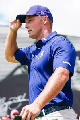 April 6, 2025, Doral, Florida, USA: Bryson DeChambeau, captain of Crushers GC, approaches the 5th tee during the final round of LIV Golf Miami at Trump National Doral. Doral USA - ZUMAw109 20250406_fap_w109_025 Copyright: xDebbyxWongx