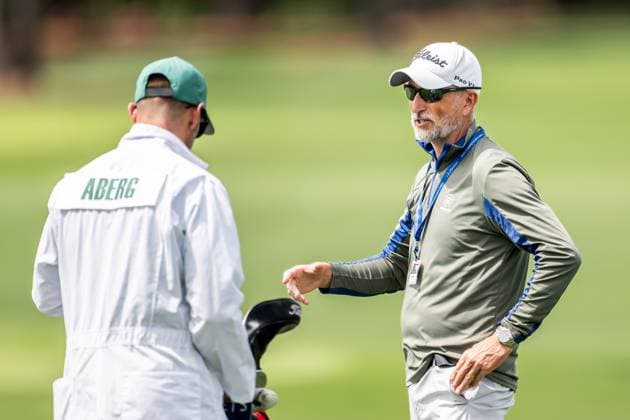 250406 Caddie Joe Skovron and coach Hans Larsson of Ludvig Aberg of Sweden not pictured during a practice at the range prior to the 2025 Masters Golf Tournament on April 6, 2025 in Augusta Photo Petter Arvidson BILDBYRAN kod PA PA1003 golf masters bbeng the masters augusta sverige  Copyright: PETTERxARVIDSON BB250406PA027