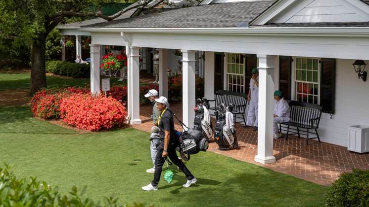 AUGUSTA 20250406 Ludvig Aberg on his way to the driving range with his coach Hans Larsson for training ahead of the US Masters at Augusta National Golf Club Photo Christer Höglund TT code 1019 AUGUSTA USA xx  Copyright: xChristerxHöglund TTx US MASTERS GOLF