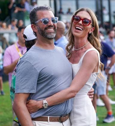 April 6, 2025, Doral, Florida, USA: Bettina Anderson (R) and Donald Trump Jr on the 18th green after the final round of LIV Golf Miami at Trump National Doral. Doral USA - ZUMAw109 20250406_fap_w109_042 Copyright: xDebbyxWongx
