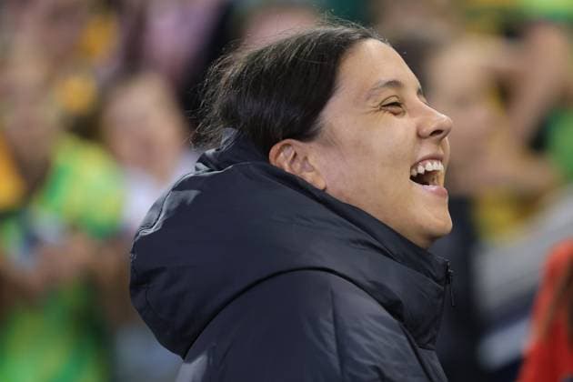 SOCCER AUSTRALIA SOUTH KOREA WOMEN, Sam Kerr of Australia greets fans after an Australian victory during the Women s friendly match between Australia and South Korea at McDonald Jones Stadium in Newcastle, Monday, April 7, 2025. ( NO ARCHIVING, EDITORIAL USE ONLY, NO USE IN BOOKS WITHOUT CONSENT NEWCASTLE NEW SOUTH WALES AUSTRALIA  Copyright: xMARKxEVANSx 20250407183232573823