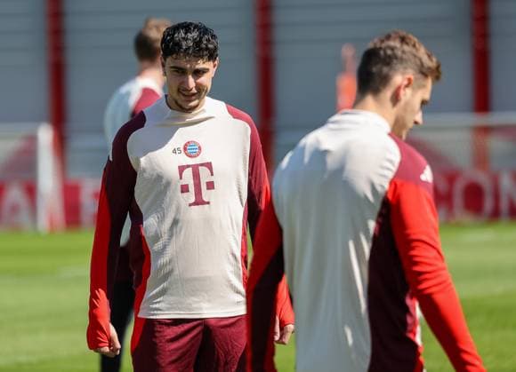 Aleksandar Pavlovic FC Bayern Muenchen, 45 , GER, Final training, FC Bayern Muenchen, Football, UEFA Champions League, Quarter-final first leg, 2024 2025 season, 07 04 2025, GER, Final training, FC Bayern Muenchen, Football, UEFA Champions League, Quarter-final first leg, 2024 2025 season, 07 04 2025 Muenchen Copyright: xEibner-Pressefoto JennixMaulx EP_JML