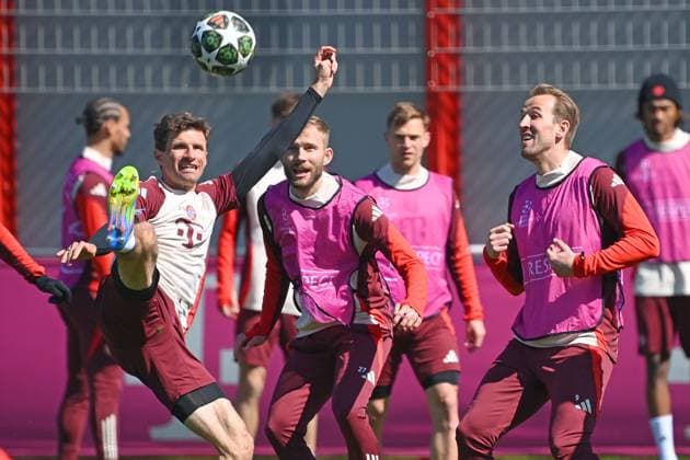Thomas MUELLER MÜLLER,Bayern Muenchen , action,duel against Konrad LAIMER Bayern Muenchen and Harry KANE Bayern Muenchen final training football Champions League quarter-final FC Bayern Muenchen Inter Milan on 08 04 2025 , A L L I A N Z A R E N A