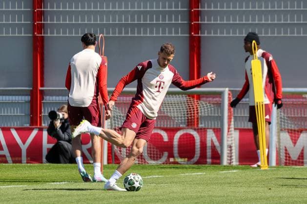 Leon Goretzka FC Bayern Muenchen, 08 with ball, GER, final training, FC Bayern Muenchen, football, UEFA Champions League, quarter-final first leg, 2024 2025 season, 07 04 2025, GER, final training, FC Bayern Muenchen, football, UEFA Champions League, quarter-final first leg, 2024 2025 season, 07 04 2025 Muenchen Copyright: xEibner-Pressefoto JennixMaulx EP_JML