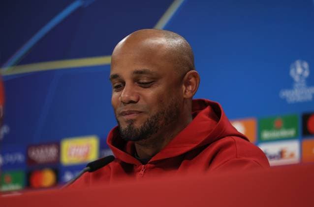 Football, Men, Champions League, Season 2024 2025, FC Bayern Munich, International Press Conference Vincent Kompany, Coach FC Bayern Munich at the press conference, Head, Portrait