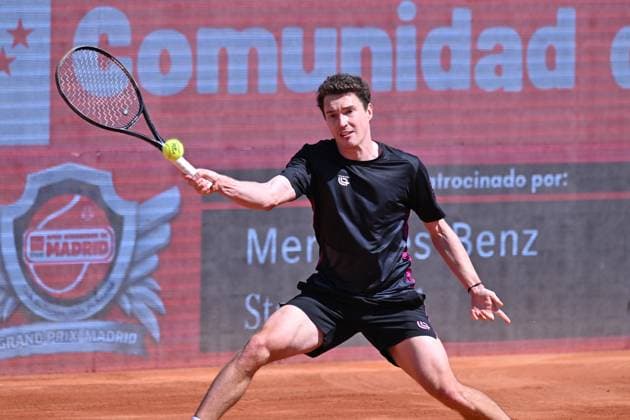 April 7, 2025, Madrid, Madrid, Spain: JAKUB PAUL (SUI) playing the tennis match of the ATP, Tennis Herren Challenger 100 Open Comunidad de Madrid, at the Club de Campo Villa de Madrid on April 7, 2025. Madrid Spain - ZUMAc312 20250407_zsp_c312_011 Copyright: xOscarxManuelxSanchezx