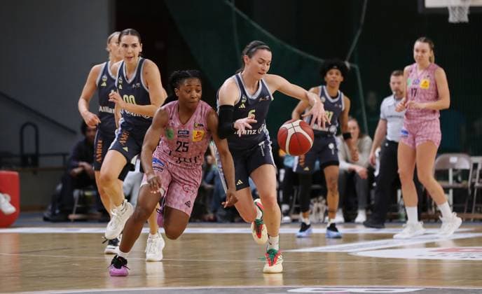 Martha Burse, Tessa Stammberger on the ball duel Game scene Action Sport Basketball DBBL Bundesliga Womens playoff semi-final 2 Game Season 2024 2025 07 04 2024 ALBA Berlin vs Saarlouis Royals