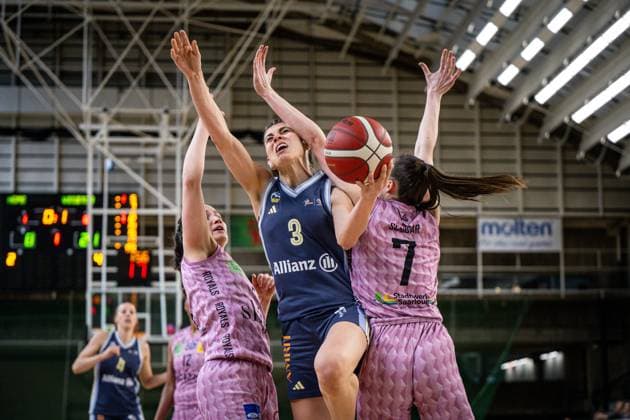 Basketball Berlin 07 04 2025 Season 2024 2025 Toyota Womens Basketball Bundesliga 1 Bundesliga Playoffs Semifinal Game 2 Alba Berlin Saarlouis Royals Theresa Simon Alba, No 03 Marusa Senicar Saarlouis, No 07