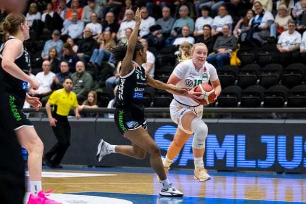 250407 Södertäljes Emma Eichmeyer during semifinal one of the womens SBL between Lulea and Södertälje on April 7, 2025 in Lulea  Copyright: OLAxNOREN BB250407BB846