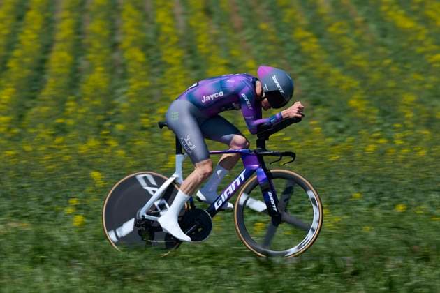 64th Itzulia Basque Country 2025 - Stage 1 Mauro Schmid of Jayco-AlUla competes during the 64th Itzulia Basque Country 2025, Stage 1 a 16,5km individual time trial stage from Vitoria-Gasteiz Ð Baskonia-Alaves UCIWT at Vitoria on April 7, 2025, in Vitoria, Spain. Vitoria Vitoria Basque Country Spain 0013RL_ITZ2K25__L1_9319 Copyright: xRicardoxLarreinax
