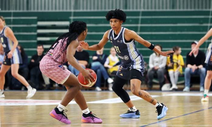 Martha Burse on the ball, Deeshyra Thomas duel Game scene Action Sport Basketball DBBL Bundesliga Womens playoff semi-final 2 Game Season 2024 2025 07 04 2024 ALBA Berlin vs Saarlouis Royals