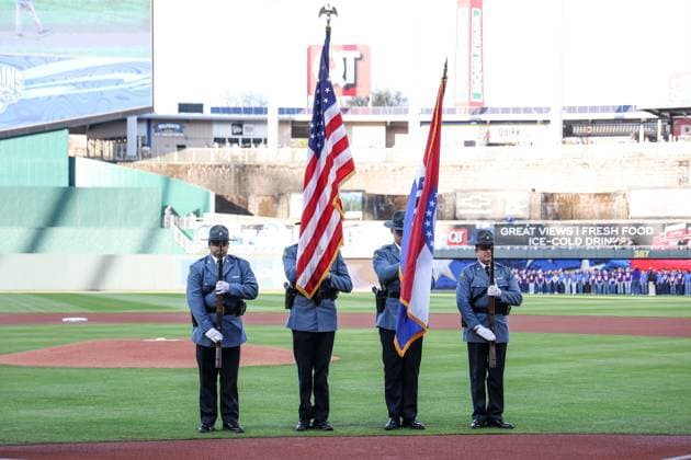 MLB, Baseball Herren, USA 2025: Twins Vs Royals APR 07 April 7, 2025: The Missouri State Highway Patrol Honor Guard presents the colors before an MLB baseball game between the Kansas City Royals and Minnesota Twins at Kauffman Stadium in Kansas City, MO. David Smith CSM (Credit Image: Â David Smith Cal Media) Kansas City Mo United States of America EDITORIAL USE ONLY Copyright: xx ZUMA-20250407_zma_c04_003.jpg DavidxSmithx csmphotothree374064
