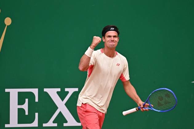 Monaco Tennis Rolex Masters - Monaco Daniel Altmaier (GER) during his first round match at the Tennis Monaco Rolex Masters in Monte Carlo, on April, 7, 2025. Photo by Corinne Dubreuil ABACAPRESS.COM Monaco Monaco  Copyright: xDubreuilxCorinne ABACAx