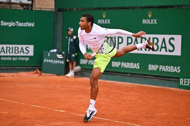Monaco Tennis Rolex Masters - Monaco Felix Auger-Aliassime (CAN) during his first round match at the Tennis Monaco Rolex Masters in Monte Carlo, on April, 7, 2025. Photo by Corinne Dubreuil ABACAPRESS.COM Monaco Monaco  Copyright: xDubreuilxCorinne ABACAx