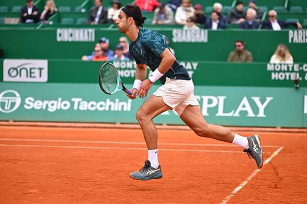 Monaco Tennis Rolex Masters - Monaco Lorenzo Musetti (ITA) during his first round match at the Tennis Monaco Rolex Masters in Monte Carlo, on April, 7, 2025. Photo by Corinne Dubreuil ABACAPRESS.COM Monaco Monaco  Copyright: xDubreuilxCorinne ABACAx