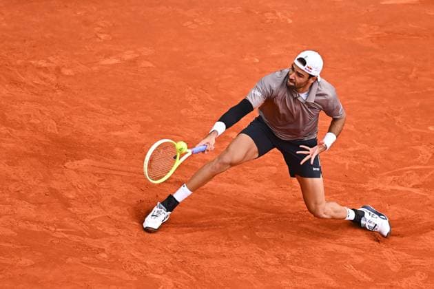 Monaco Tennis Rolex Masters - Monaco Matteo Berrettini (ITA) during his first round match at the Tennis Monaco Rolex Masters in Monte Carlo, on April, 7, 2025. Photo by Corinne Dubreuil ABACAPRESS.COM Monaco Monaco  Copyright: xDubreuilxCorinne ABACAx
