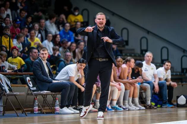 Basketball Berlin 07 04 2025 Season 2024 2025 Toyota Womens Basketball Bundesliga Playoff Semifinal Game 2 Alba Berlin Saarlouis Royals Matiss Rozlapa Saarlouis, Coach