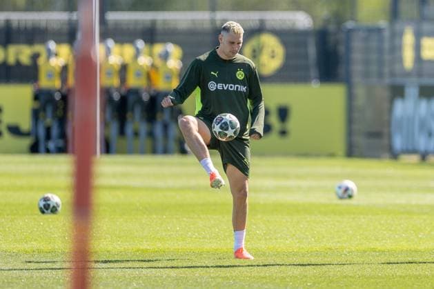 08 04 2025, Final training session for the UEFA Champions League match between FC Barcelona and Borussia Dortmund, Niklas Süle Borussia Dortmund , Dortmund Training ground Borussia Dortmund NRW Germany xRHR PHOTO DEx Copyright: DennisxEwert RHR-FOTOx RHR-FOTO DE