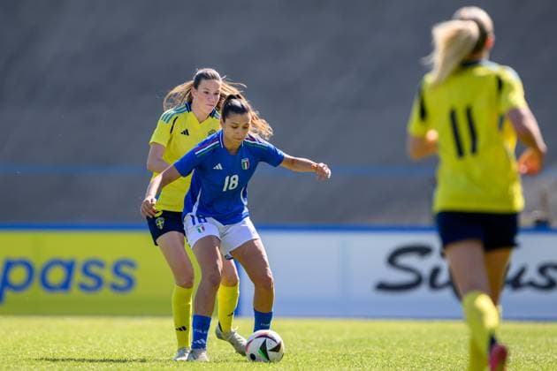 250408 Bella Andersson of Sweden and Rosanna Ventriglia of Italy during the UEFA Women s Under 19 Euro Qualifier football match between Italy and Sweden on April 8, 2025 in Forli Photo Cristiano Mazzi BILDBYRAN code XY XY0057 fotboll football soccer fotball f19 landslag em kval euro qualifier italy sverige sweden dam bbeng  Copyright: CRISTIANOxMAZZI BB250408BB476