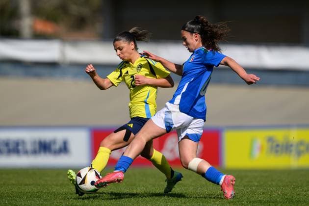 250408 Mikaela Stojanovska of Sweden and Giada Pellegrino Cim of Italy during the UEFA Women s Under 19 Euro Qualifier football match between Italy and Sweden on April 8, 2025 in Forli Photo Cristiano Mazzi BILDBYRAN code XY XY0057 fotboll football soccer fotball f19 landslag em kval euro qualifier italy sverige sweden dam bbeng  Copyright: CRISTIANOxMAZZI BB250408BB507
