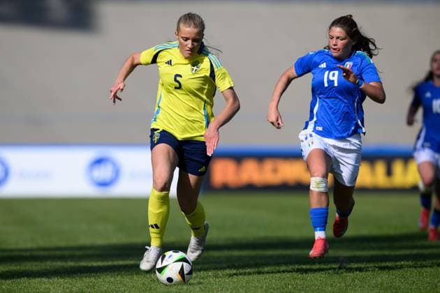 250408 Smilla Holmberg of Sweden during the UEFA Women s Under 19 Euro Qualifier football match between Italy and Sweden on April 8, 2025 in Forli Photo Cristiano Mazzi BILDBYRAN code XY XY0057 fotboll football soccer fotball f19 landslag em kval euro qualifier italy sverige sweden dam bbeng  Copyright: CRISTIANOxMAZZI BB250408BB547