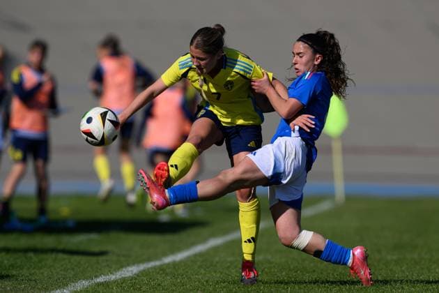 250408 Novalie Jensen of Sweden and Giada Pellegrino Cim of Italy during the UEFA Women s Under 19 Euro Qualifier football match between Italy and Sweden on April 8, 2025 in Forli Photo Cristiano Mazzi BILDBYRAN code XY XY0057 fotboll football soccer fotball f19 landslag em kval euro qualifier italy sverige sweden dam bbeng  Copyright: CRISTIANOxMAZZI BB250408BB560