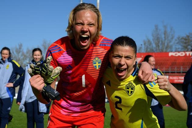 250408 Goalkeeper Saga Andersson and Mikaela Stojanovska of Sweden celebrate after the UEFA Women s Under 19 Euro Qualifier football match between Italy and Sweden on April 8, 2025 in Forli Photo Cristiano Mazzi BILDBYRAN code XY XY0057 fotboll football soccer fotball f19 landslag em kval euro qualifier italy sverige sweden dam bbeng jubel  Copyright: CRISTIANOxMAZZI BB250408BB601