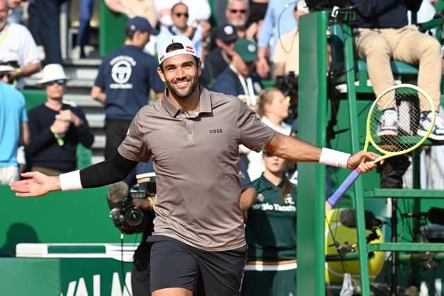 MATTEO BERRETTINI, Italia, Monte Carlo Masters 2025, Berrettini vs Zverev, 6-2 3-6 5-7 , 08-04-2025, Esultanza, celebration, Jubel TENNIS MONTE CARLO MASTERS 2025
