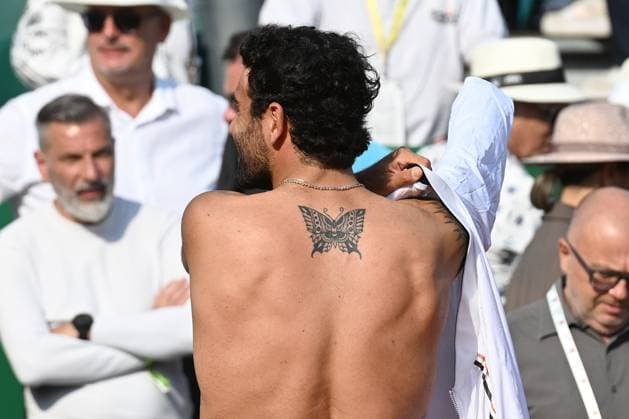 MATTEO BERRETTINI, Italia, Monte Carlo Masters 2025, Berrettini vs Zverev, 6-2 3-6 5-7 , 08-04-2025, Azione, Action, Single shot, Close up, Tatuaggio, Tattoo TENNIS MONTE CARLO MASTERS 2025