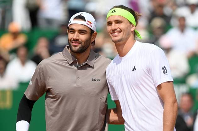 MATTEO BERRETTINI, Italia, ALEXANDER ZVEREV, Germania, Monte Carlo Masters 2025, Berrettini vs Zverev, 6-2 3-6 5-7 , 08-04-2025, Primo piano, Head shot, Close up TENNIS MONTE CARLO MASTERS 2025