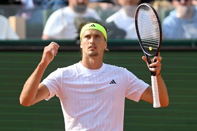 ALEXANDER ZVEREV, Germania, Monte Carlo Masters 2025, Berrettini vs Zverev, 6-2 3-6 5-7 , 08-04-2025, Azione, Action, Single shot, Gesti, Close up TENNIS MONTE CARLO MASTERS 2025