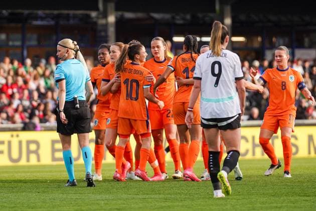 UEFA Women s Nations League 2024 2025, League A, Group 1 08 04 2025, Matchday 4 Austria v Netherlands CASHPOINT Arena Altach, Austria Netherlands cheers after scoring to make it 1 1 Copyright: xLukaxKolanovicx
