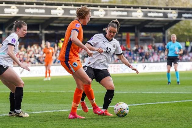 UEFA Women s Nations League 2024 2025, League A, Group 1 08 04 2025, Matchday 4 Austria vs Netherlands CASHPOINT Arena Altach, Austria Wieke Kaptein Netherlands , Laura Wienroither Austria Copyright: xLukaxKolanovicx