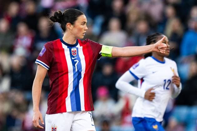 250408 Ingrid Syrstad Engen of Norway during the UEFA Women™s Nations League football match between Norway and France on April 8, 2025 in Oslo Photo Vegard Grott BILDBYRAN kod VG VG0749 bbeng fotboll football soccer fotball nations league landskamp norge norway dam frankrike france uefa womens nations league  Copyright: VEGARDxGRoTT BB250408VG039