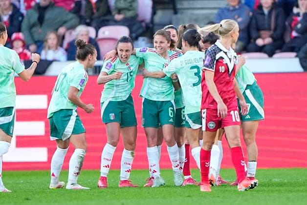 UEFA Women s Nations League Denmark Italy Italy Italys players celebrates a goal scored by Arianna Caruso during the UEFA Women s Nations League match between Denmark and Italy at MCH Arena in Herning on Tuesday, April 8, 2025 Photo Bo Amstrup Scanpix 2025 , Herning Denmark  Copyright: BoxAmstrupx spdk20250408-191734-L