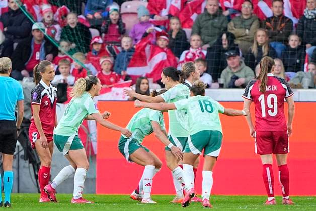 UEFA Women s Nations League Denmark Italy Italy s players celebrate the second goal scored by Lucia Di Guglielmo during the UEFA Women s Nations League match between Denmark and Italy at MCH Arena in Herning on Tuesday, April 8, 2025 Photo Bo Amstrup Scanpix 2025 , Herning Denmark  Copyright: BoxAmstrupx spdk20250408-193810-L