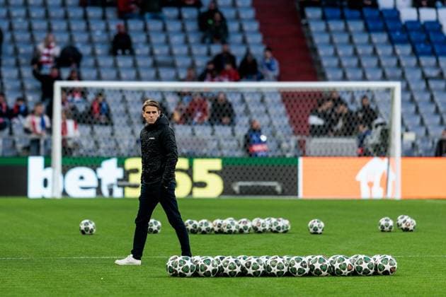 UEFA Champions League quarter-final FC Bayern Munich Inter Milan 08 04 2025 Christoph Freund Sports Director FC Bayern Munich during the pitch inspection UEFA Champions League quarter-final FC Bayern Munich Inter Milan, Munich, Allianz Arena on 08 04 2025 Copyright: xBEAUTIFULxSPORTS Wunderlx