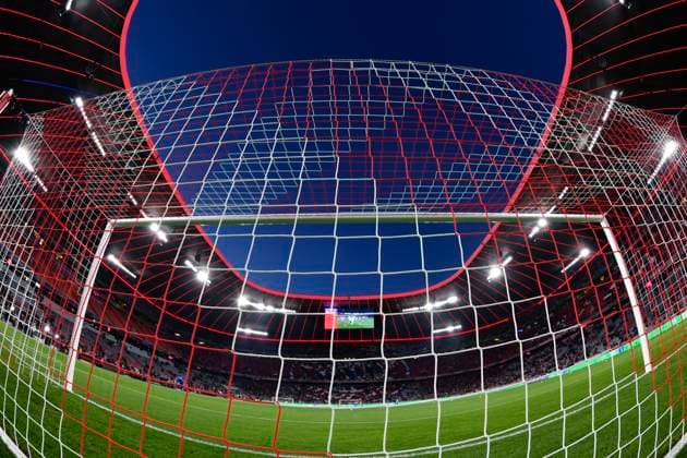 before the start of the match total interior view through the goal goal net overview blue hour FC Bayern Muenchen FCB vs FC Inter Milan Internazionale Milano quarterfinal first leg 08 04 2025 DFL REGULATIONS PROHIBIT ANY USE OF PHOTOGRAPHS AS IMAGE SEQUENCES AND OR QUASI VIDEO FC Bayern Muenchen FCB vs FC Inter Milan Internazionale Milano