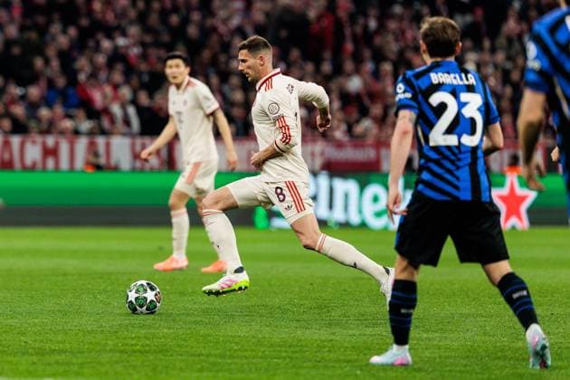 UEFA Champions League quarter-final FC Bayern Munich Inter Milan 08 04 2025 Leon Goretzka FC Bayern Munich, 8 on the ball, Nicolo Barella Inter Milan, 23 UEFA Champions League quarter-final FC Bayern Munich Inter Milan, Munich, Allianz Arena on 08 04 2025 Copyright: xBEAUTIFULxSPORTS Wunderlx