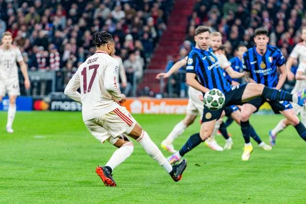 08 04 2025, FC Bayern München vs Inter Milan, UEFA Champions League, quarter-final first leg Michael Olise FC Bayern Muenchen, 17 Copyright: xBahhoxKarax