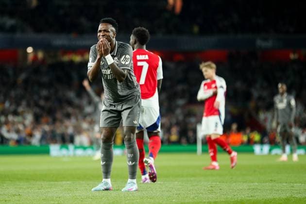 UEFA Champions League Quarter-finals Arsenal v Real Madrid Vinicius Junior of Real Madrid reacts after a missed chance during the UEFA Champions League Quarter-finals match Arsenal vs Real Madrid at Emirates Stadium, London, United Kingdom, 8th April 2025 (Photo by Izzy Poles News Images) London Emirates Stadium Greater London United Kingdom Copyright: xIzzyxPoles NewsxImagesx