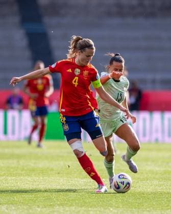 April 8, 2025, Vigo, Guimaraes, Spain: IRENE PAREDES from Spain(W) seen on action during the UEFA Woman Nations League 2024 25 match between Spain(W) and Portugal(W) at Balaidos Stadium on April 8, 2025 in Vigo, Spain.Final score: Spain(W) 7 - 1 Portugal Vigo Spain - ZUMAl192 20250408_zsp_l192_016 Copyright: xMiguelxLemosx