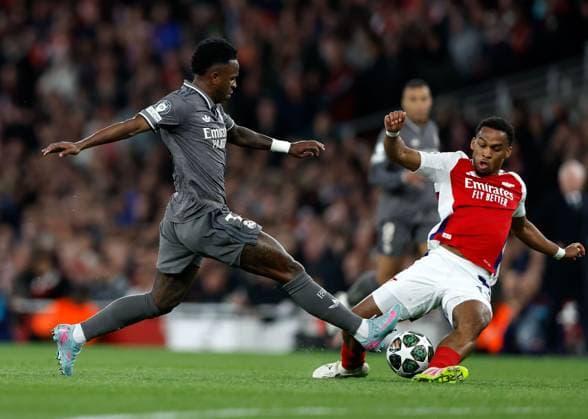Vinicius Junior of Real Madrid gets away from Jurrien Timber of Arsenal Arsenal v Real Madrid, Football, UEFA Champions League, Emirates Stadium, Islington, London, UK - 08 04 2025 Editorial use only  Copyright: xMattxImpey Shutterstockx 15244749ae