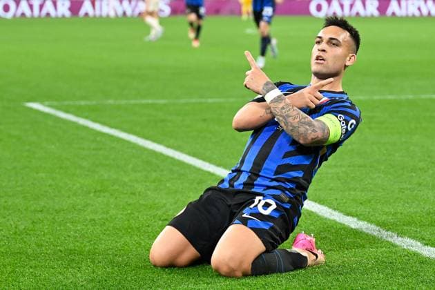 Muenchen, Allianz Arena, 08 04 25, GER, Men, UEFA Champions League, Season 2024 2025, Quarterfinals, FC Bayern Muenchen Inter Milan Picture Lautaro MARTINEZ Inter cheers after his goal to 0 1 UEFA regulations prohibit any use of photographs as image sequences and or quasi video Bayern Germany