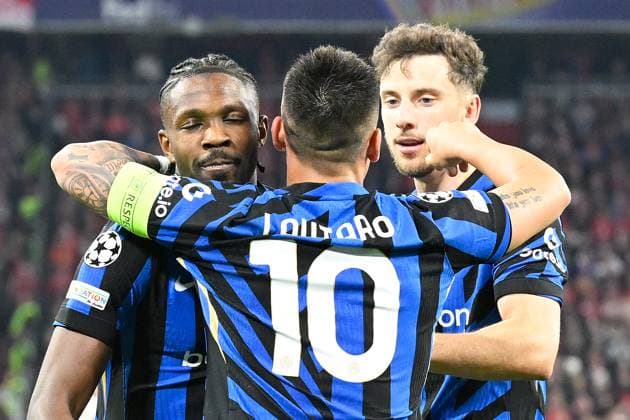 Muenchen, Allianz Arena, 08 04 25, GER, Men, UEFA Champions League, Season 2024 2025, Quarterfinals, FC Bayern Muenchen Inter Milan Picture Lautaro MARTINEZ Inter cheers after his goal to 0 1 UEFA regulations prohibit any use of photographs as image sequences and or quasi video Bayern Germany