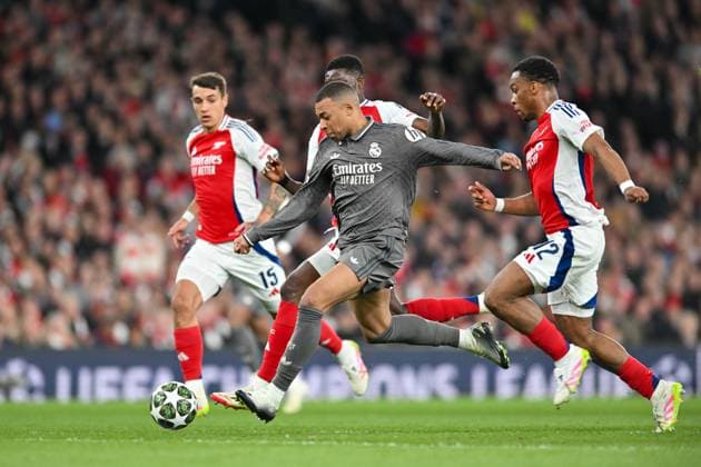 Kylian Mbappe of Real Madrid accelerates into the penalty box during the first half of the UEFA Champions League Quarter Final match between Arsenal and Real Madrid at the Emirates Stadium, London, England on 8 April 2025. Copyright: xPhilxHutchinsonx 42970007