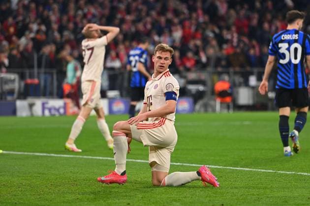 Joshua KIMMICH Bayern Muenchen down, disappointment, frustration, disappointed, frustrated, dejected, football Champions League quarter-final FC Bayern Muenchen Inter Milan on 08 04 2025 , A L L I A N Z A R E N A