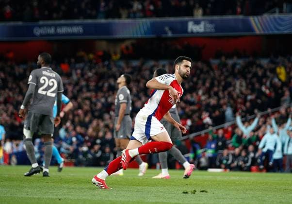 Mikel Merino celebrates scoring the 3rd Arsenal goal Arsenal v Real Madrid, Football, UEFA Champions League, Emirates Stadium, Islington, London, UK - 08 04 2025 Editorial use only  Copyright: xMattxImpey Shutterstockx 15244749ba