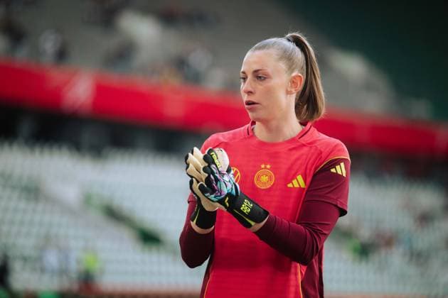Football, Women, Liverpool FC, Rafaela Borggräfe banned for 6 matches after racism scandal - Archive